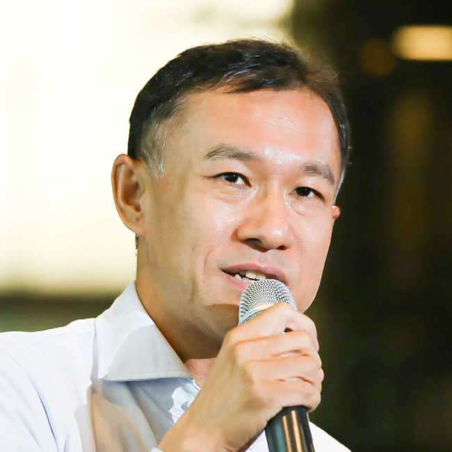 鈴木 雄一 氏